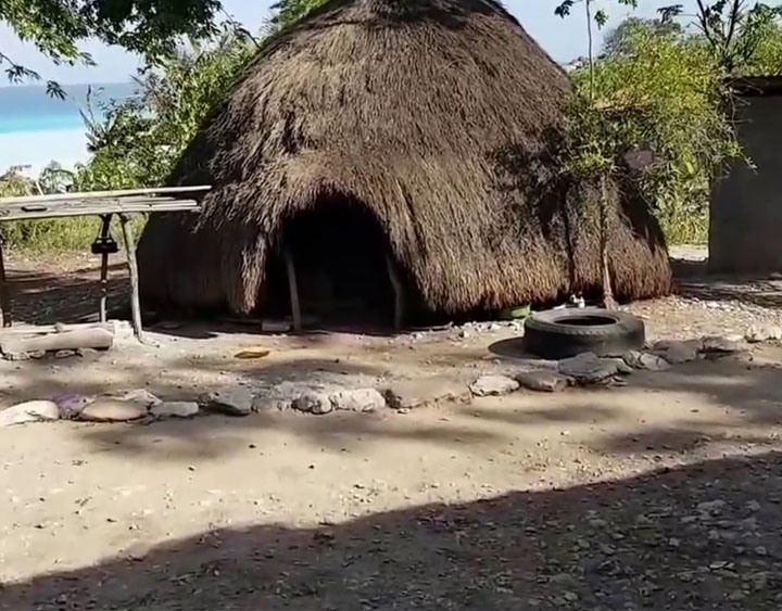 Boti - moat traditional village